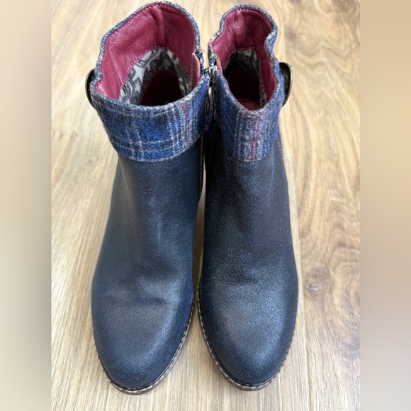 L’Artiste Scottala Boots Bordeaux Multi Blue Size 37/6.5-7 NWOB - Picture 4 of 9